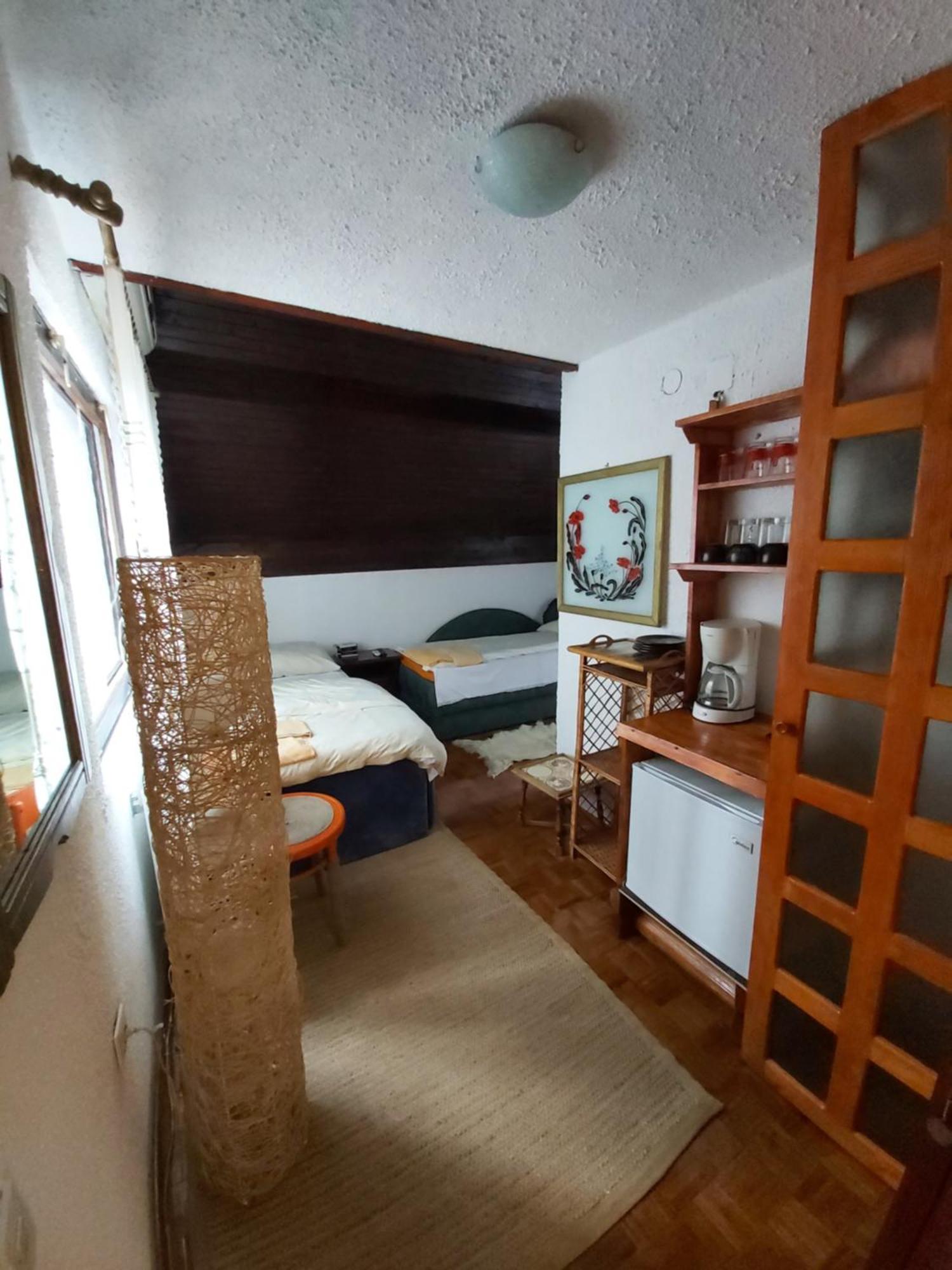 Guesthouse Bajka Vinci Kamer foto