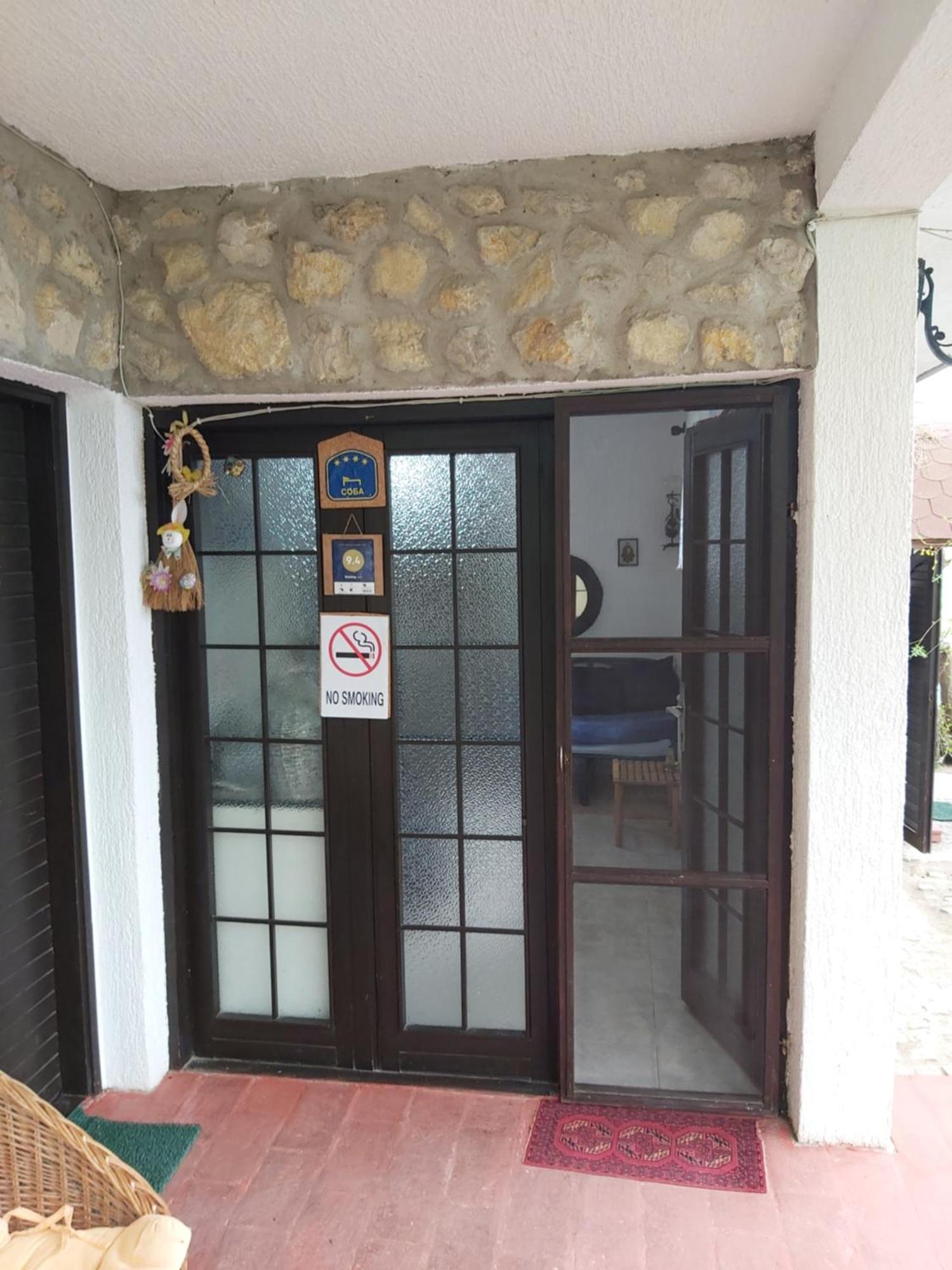 Guesthouse Bajka Vinci Kamer foto